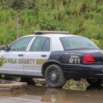 Det lilla polisdistriktet som Tryon tillhör heter Polk County, sheriffen är på plats.